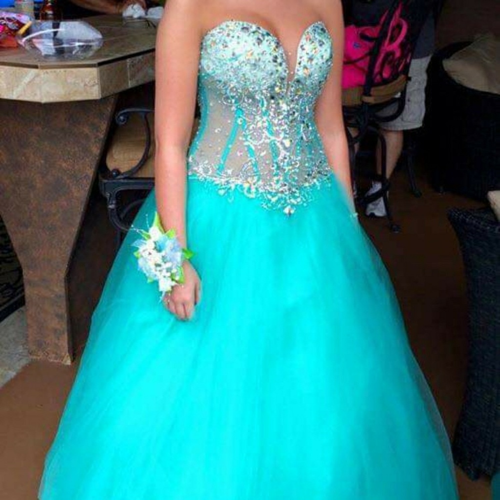 Prom dress